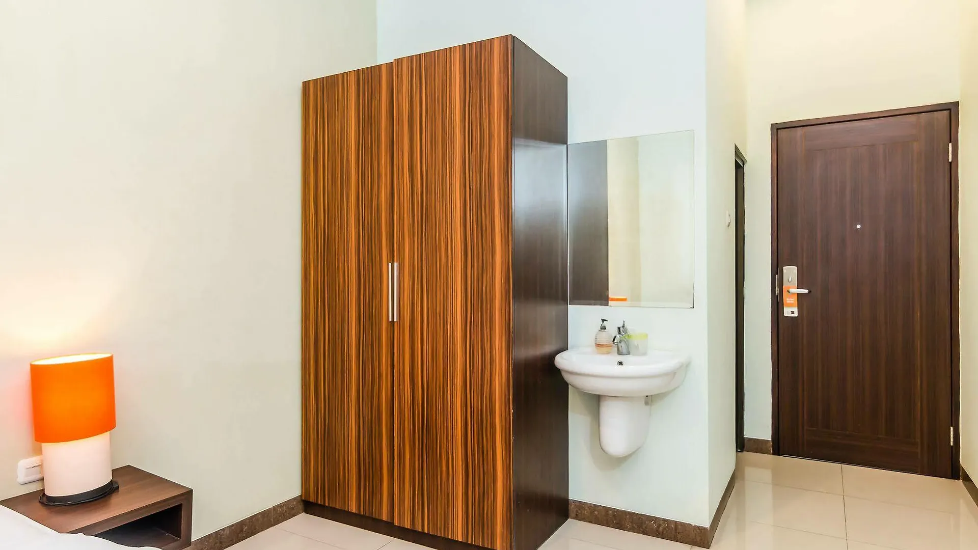 Zen Rooms By Pass Nusa Dua Indonesia